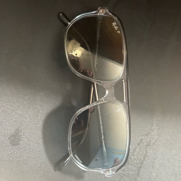 Ray bans never worn authentic - Picture 2 of 7